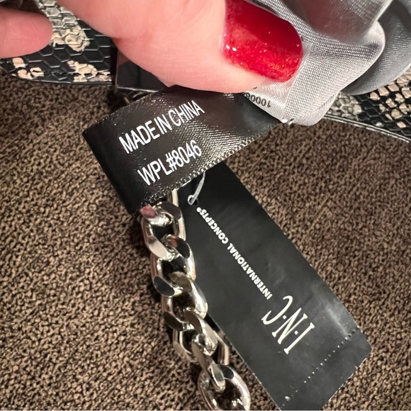 New I.N.C. International Concepts Trippii Chain Tote Snakeskin Design - Picture 15 of 15